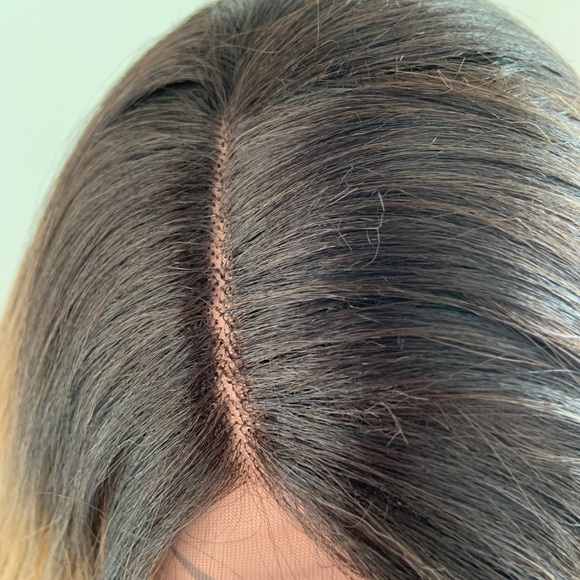 Very Pretty Ombre Golden Brown 20” Premium Fiber Lace Front Wig - Picture 3 of 8